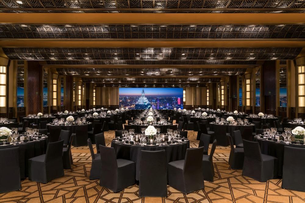Grand Hyatt Hotel