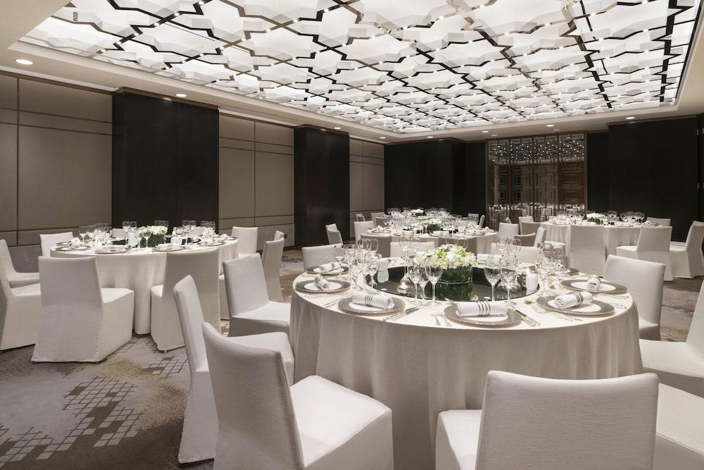 Grand Hyatt 5*